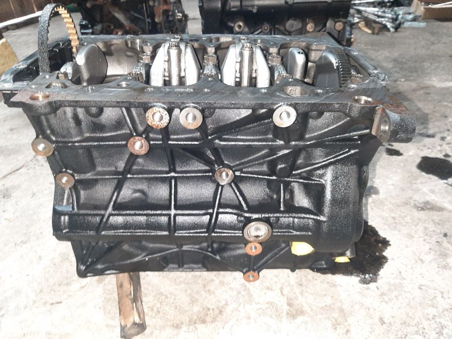 Dol silnika 2.0TDI 150KM DTT Vw Touran Audi skoda