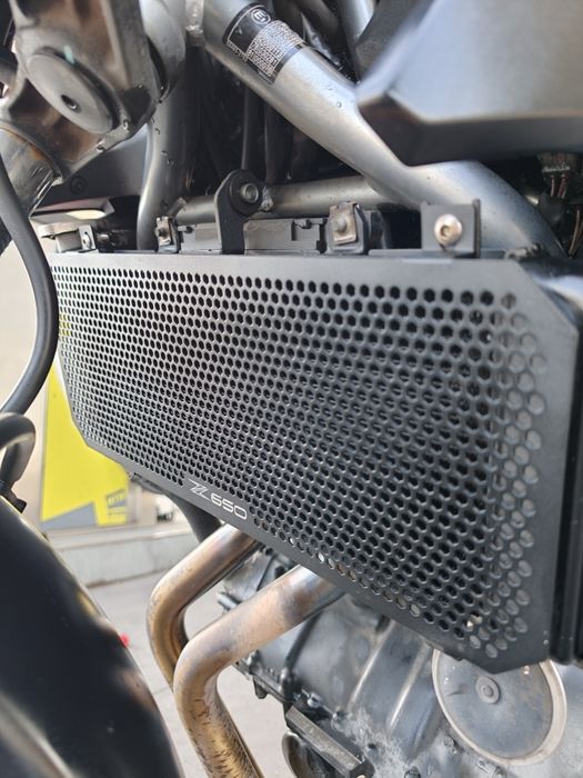 Kawasaki Z650 (2017) | 31.700 km | Muitos Extras | Pronta a andar