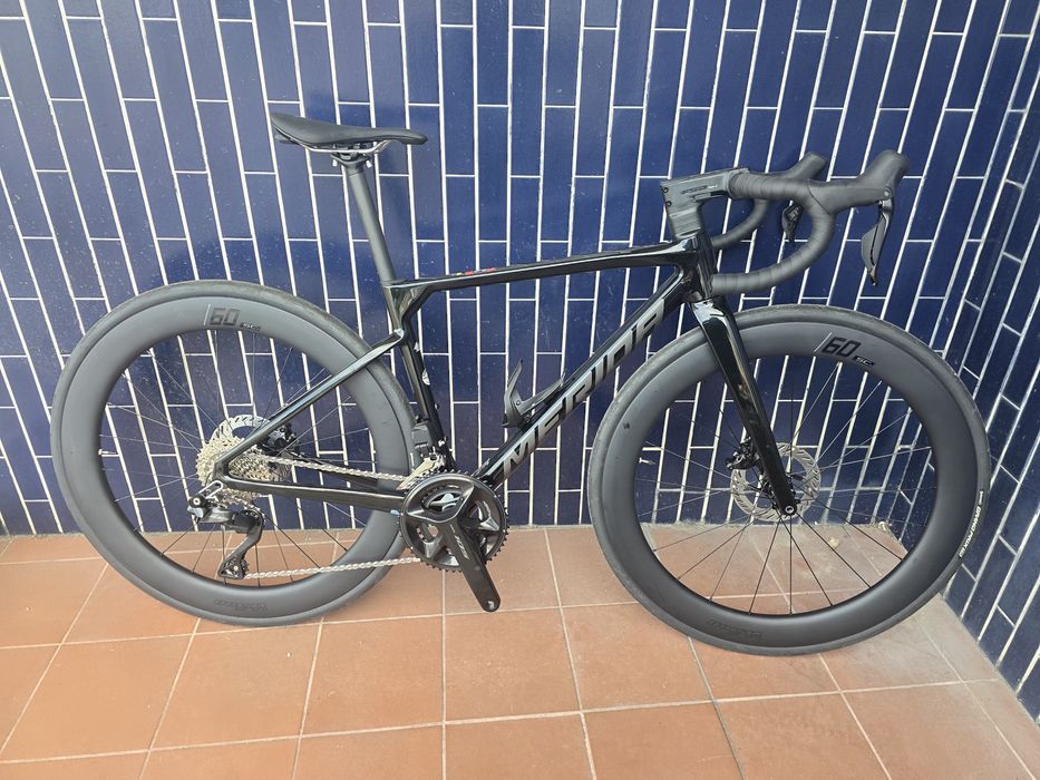 Merida com 105 di2 e rodas carbono