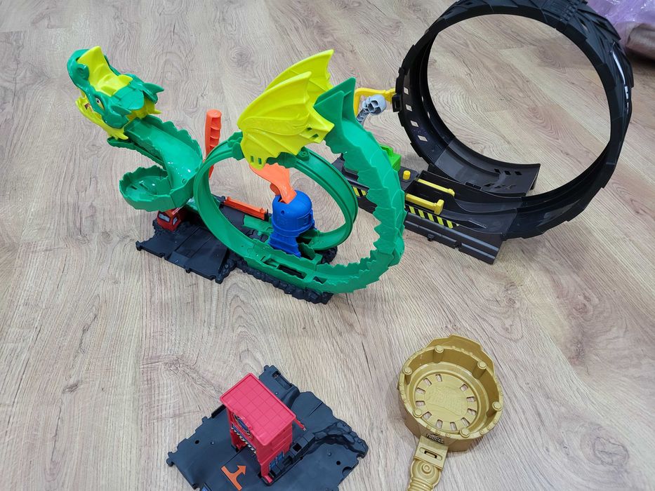 Pista Dragão + Pista Monster Trucks Hot Wheels