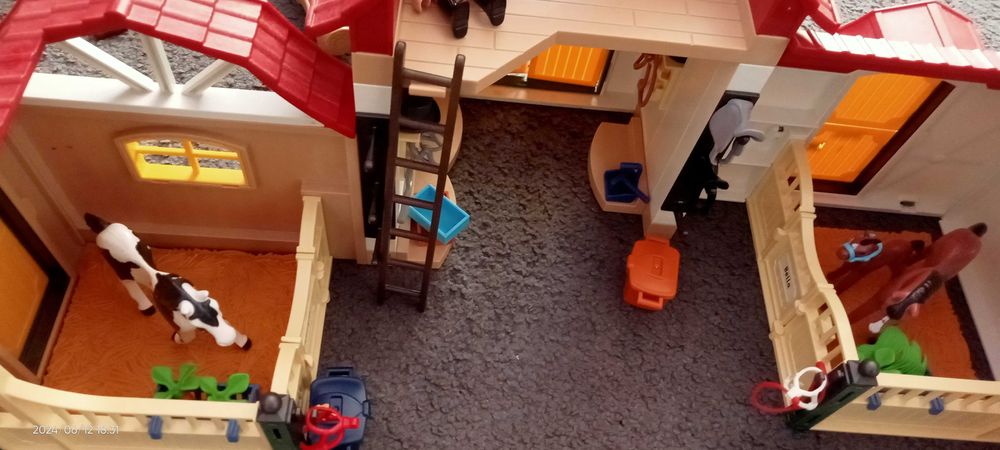 Playmobil 6926 stajnia