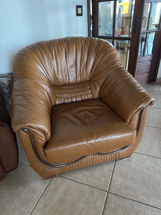 Conjunto de 3  sofas couro verdadeiro