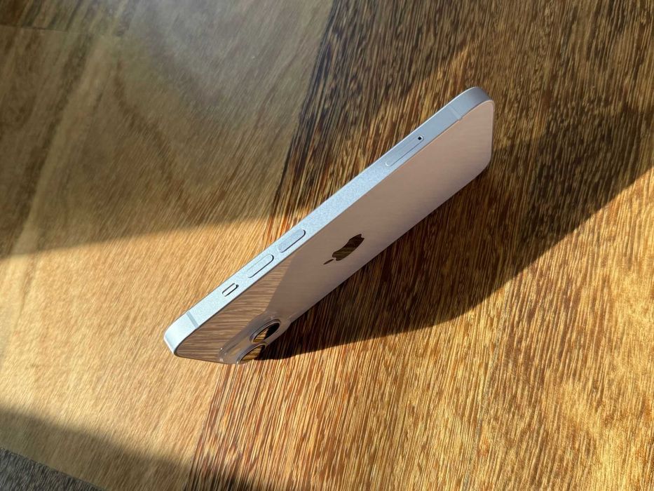 iPhone 14 128GB roxo