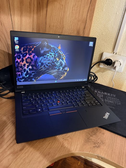 Ноутбук потужний Lenovo Ryzen3 pro+16ddr+m2 ssd+Vega 6 4gb стан нового!