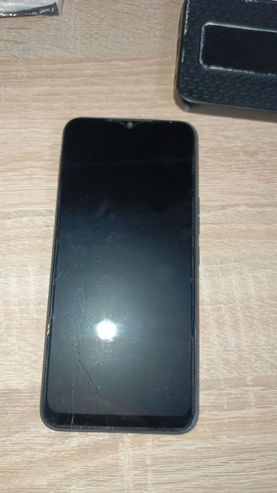 Tecno Spark 8C (4/64 или 2/64) Magnet Black. Полностью рабочий / NFC / 90 Гц