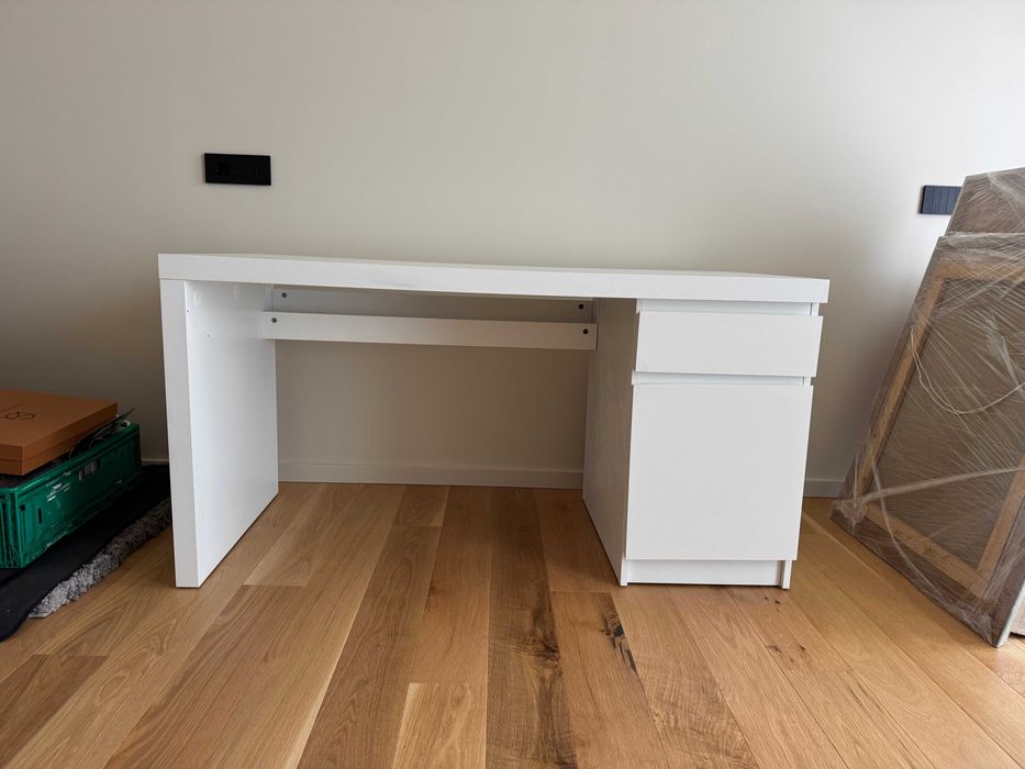 Secretária IKEA MALM branca – bom estado – recolha no local