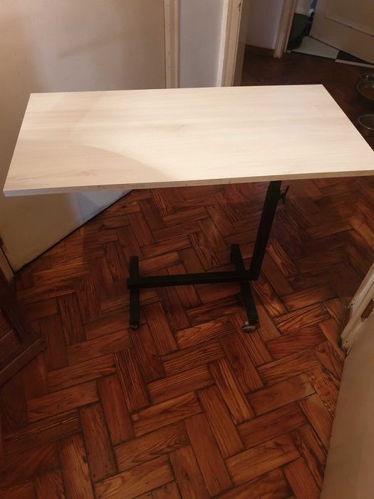 Mesa de apoio a acamado