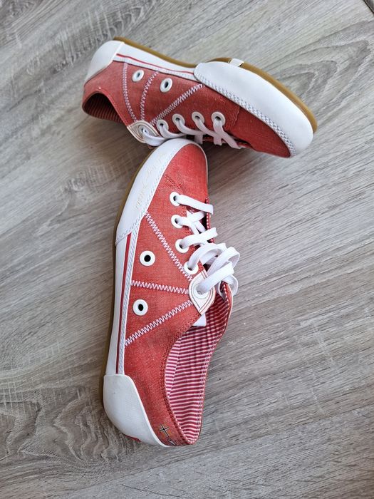 Trampki damskie nowe Helly Hansen r.38 koralowe