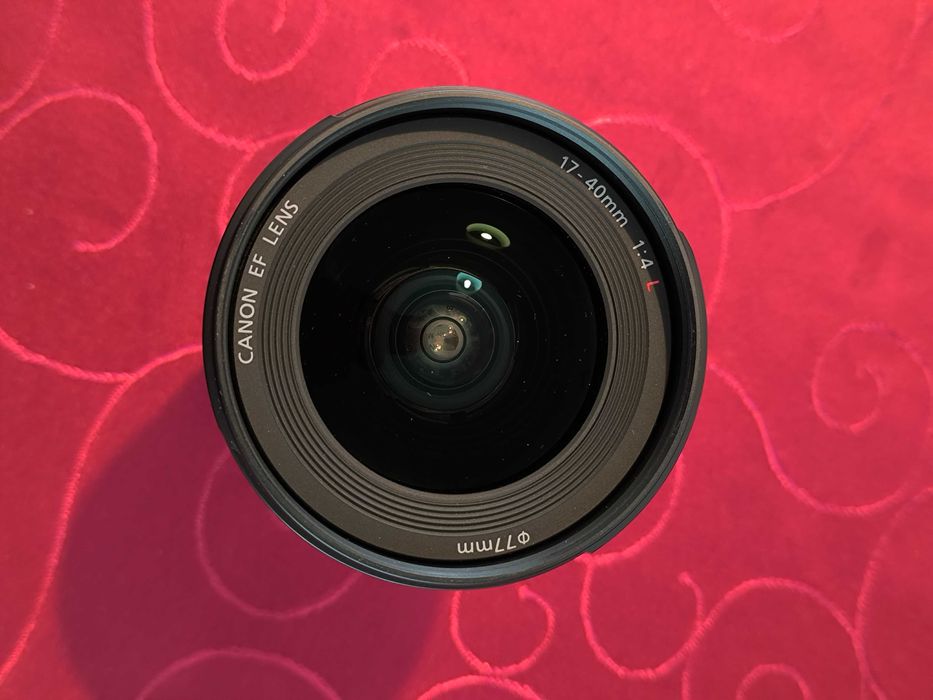 Objetiva Canon EF 17-40mm f/4L USM