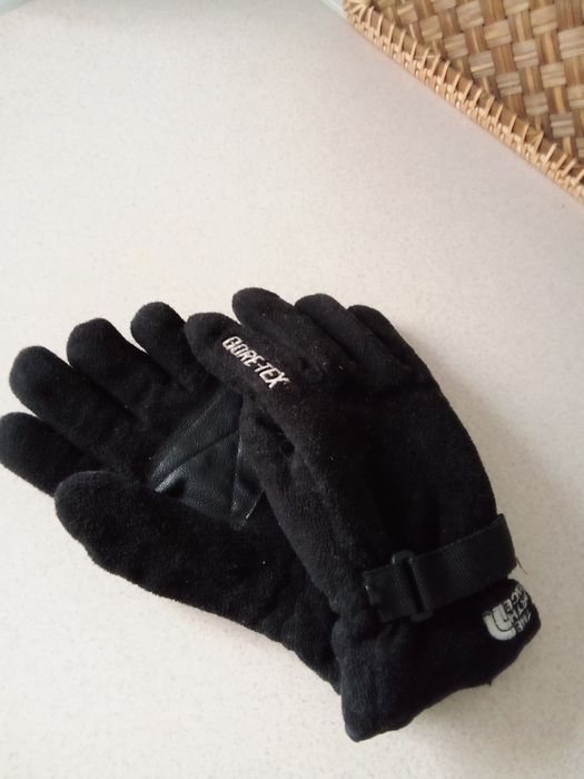 Перчатки лыжные и рукавицы