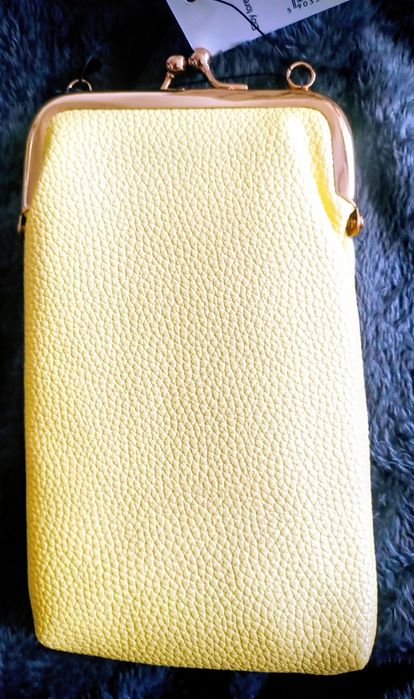 Nowa mała torebka może być na telefon na łańcuszku