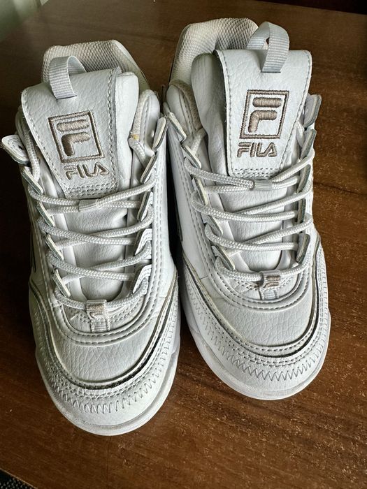 Білі масивні кросівки Fila Disruptor 37,5 (23,5)