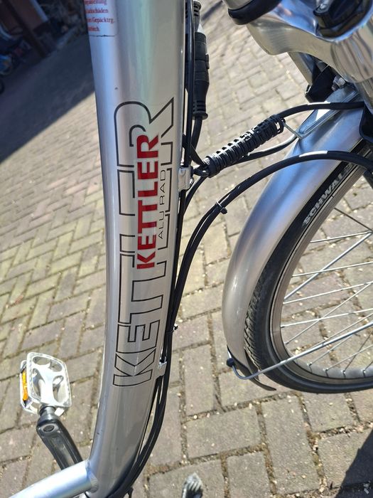 Rower elektryczny firmy  KETTLER TLER