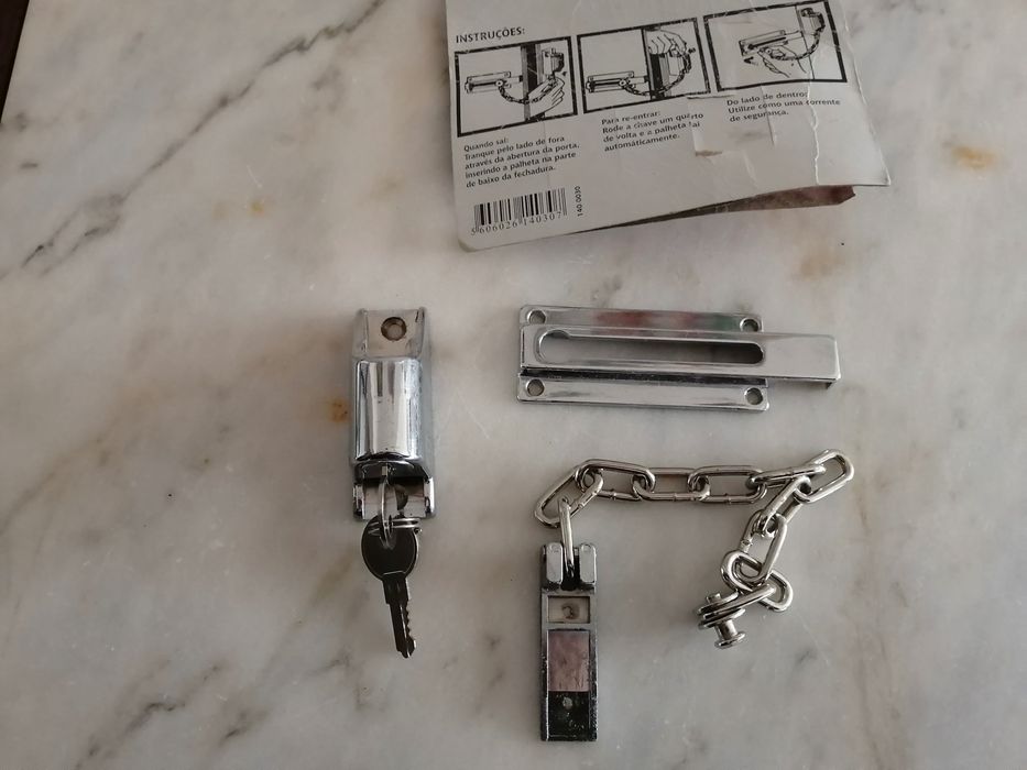 corrente de segurança com chaves novo