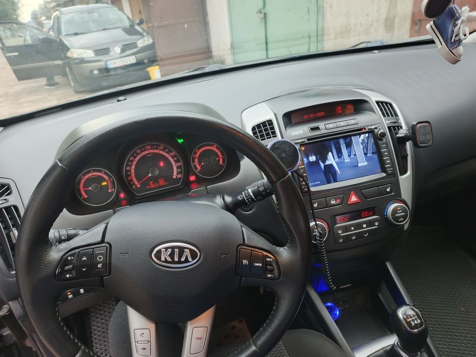 Автомобіль Kia Сeed 2012