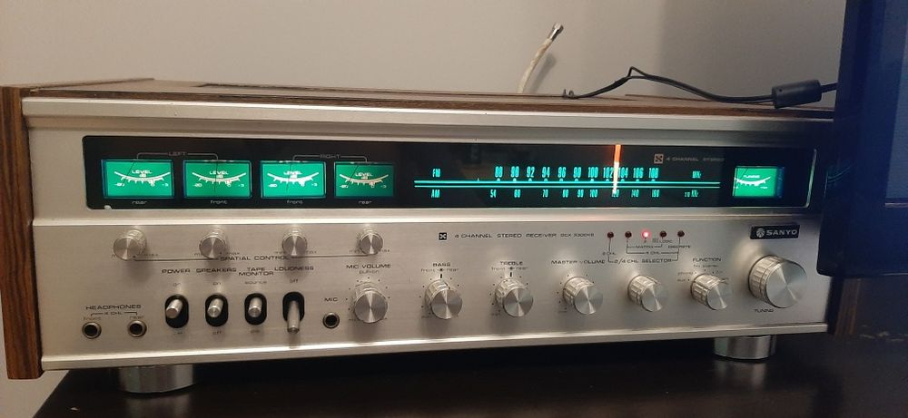 Wzmacniacz Sanyo DCX3300KB