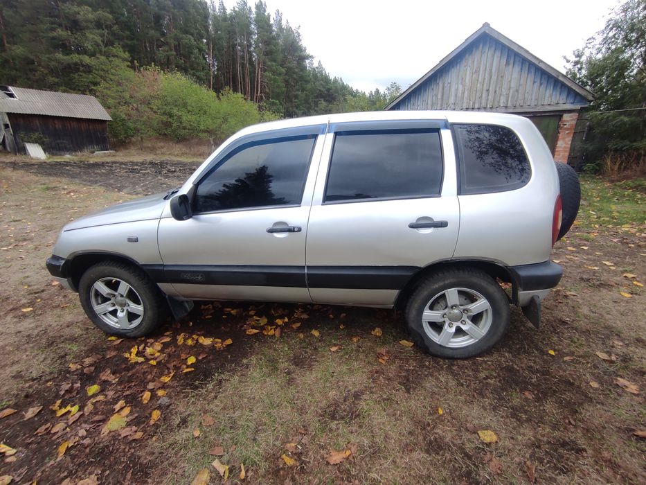 Продам ниву Chevrolet
