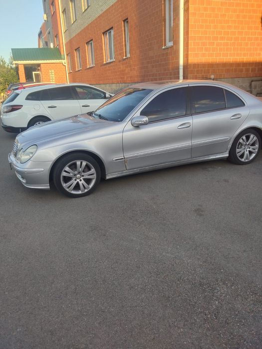 Mersedes-benz E320