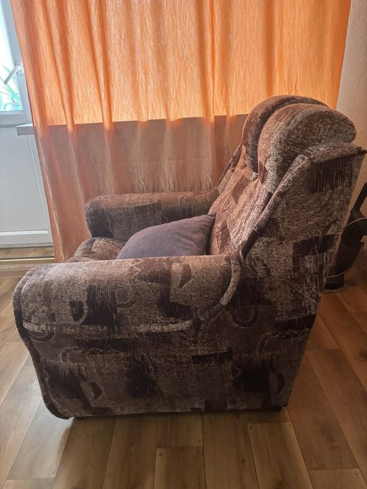 Продам два крісла, можливий торг