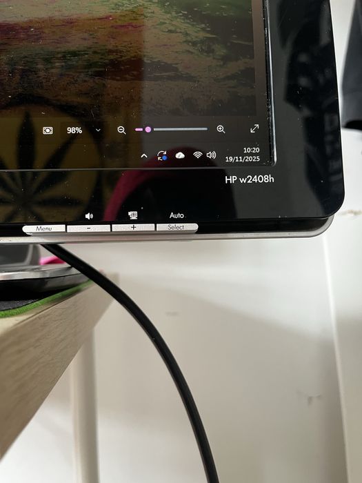 Monitor HP 1080p com base extendível