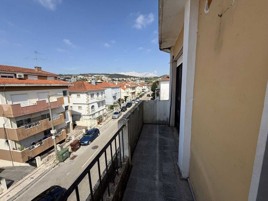 APARTAMENTO T4 EM COIMBRA