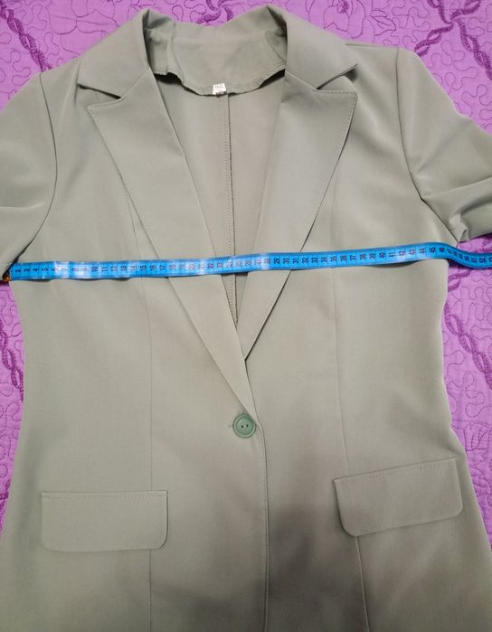 Стильний брючний костюм