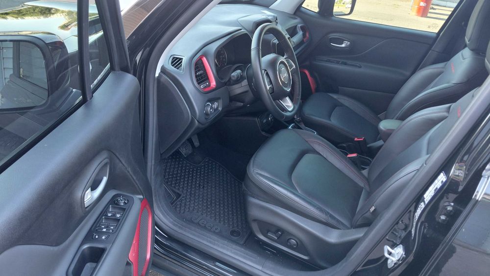 Jeep Renegade Trailhawk 2023 р 12т км пробіг
