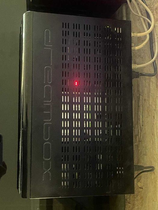 Спутниковый ресивер Dreambox 7020HD (просмотр IPTV) hdd 2t