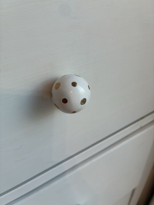 Cómoda Hemnes Ikea c/ puxadores Zara Home