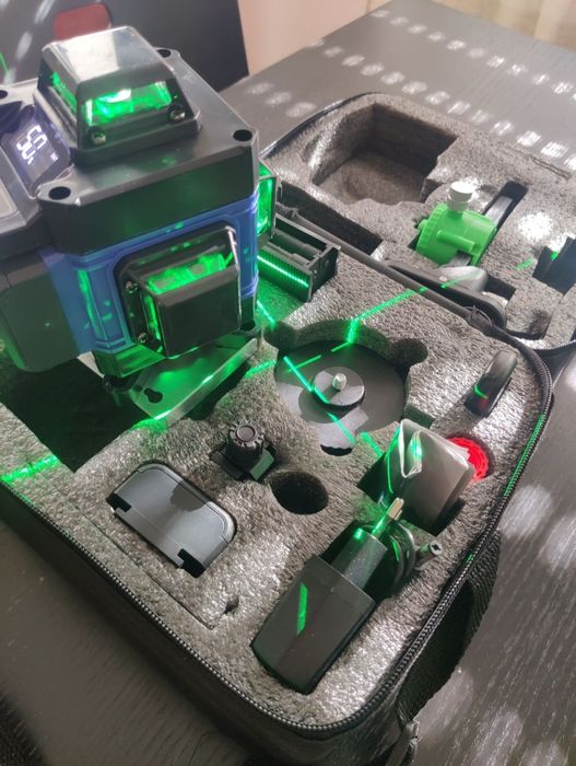 Kit Nível Laser 16 Linhas Com 2 Baterias + Tripé 1.5mt NOVO