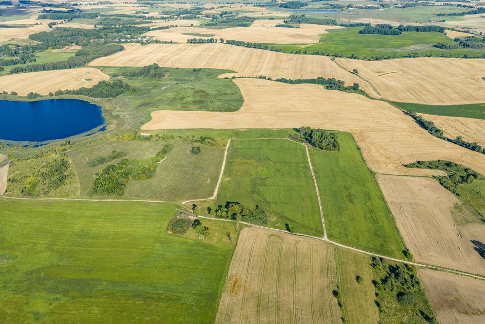 Działka z MPZP przy jeziorze Blanki – plaża i pomost dla mieszkańców – 55 zł/m2 - Więcej
