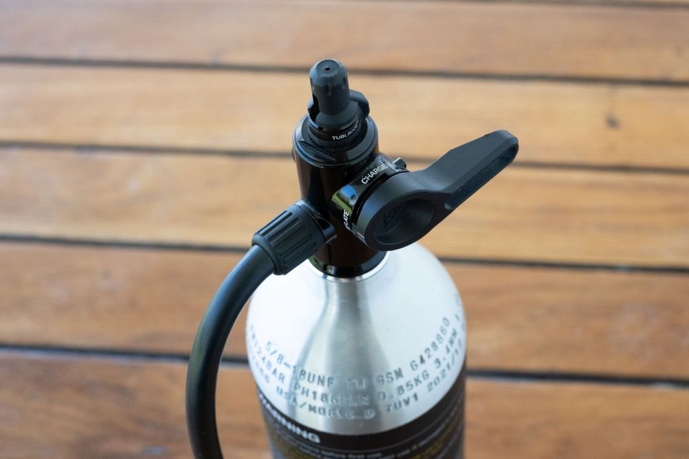 Bomba/Garrafa de ar - Topeak TubiBooster