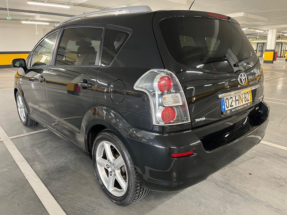 Toyota Corolla Verso 2.2  D-Cat 177CV