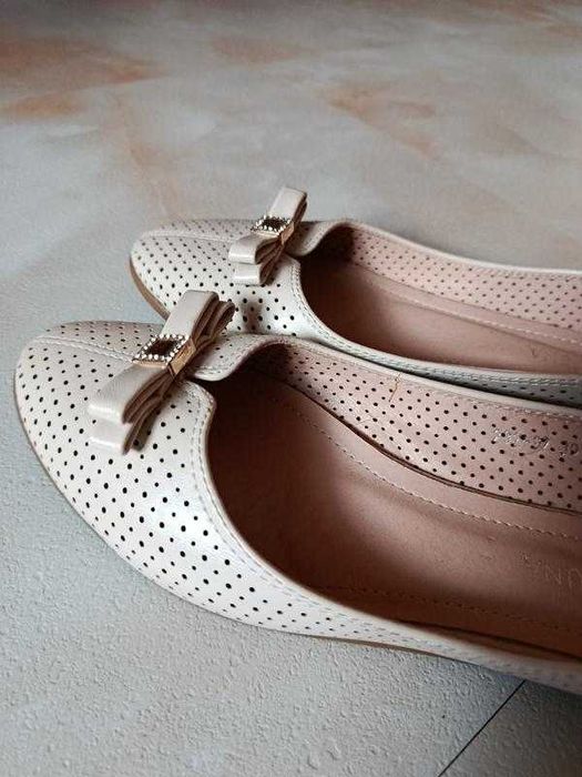 Туфлі балетки бежеві 38 розмір