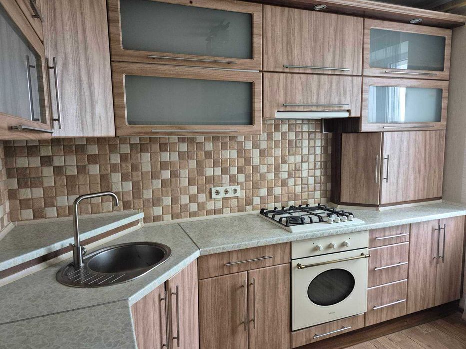 ЗДАМ 1-кімнатну з авт. опаленням Центр