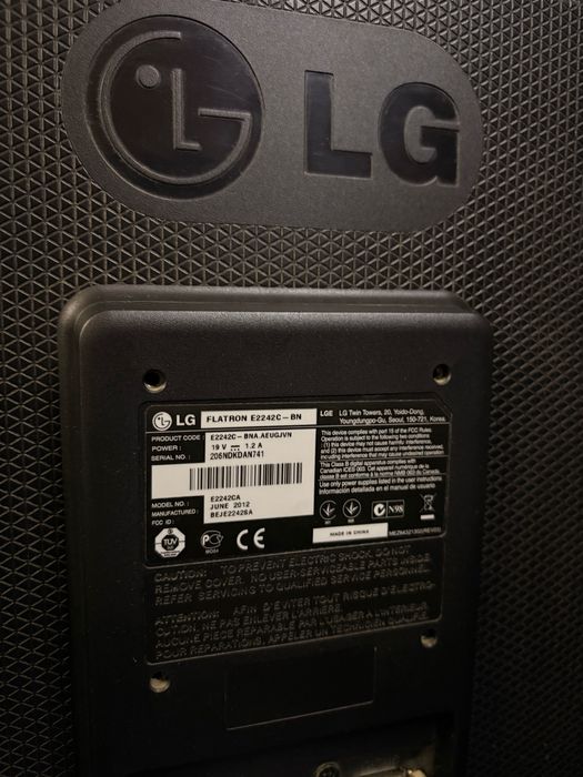 LG Flatron 22 монітор