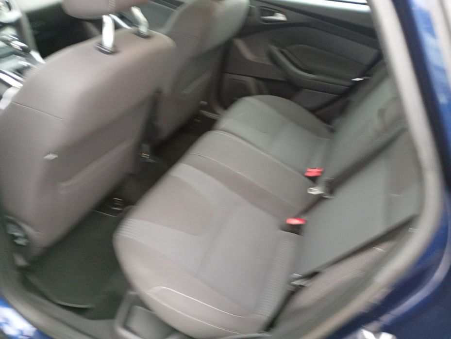 Sprzedam swieżo sprowadzony przygotowany do rejestracji ford focus 1.6