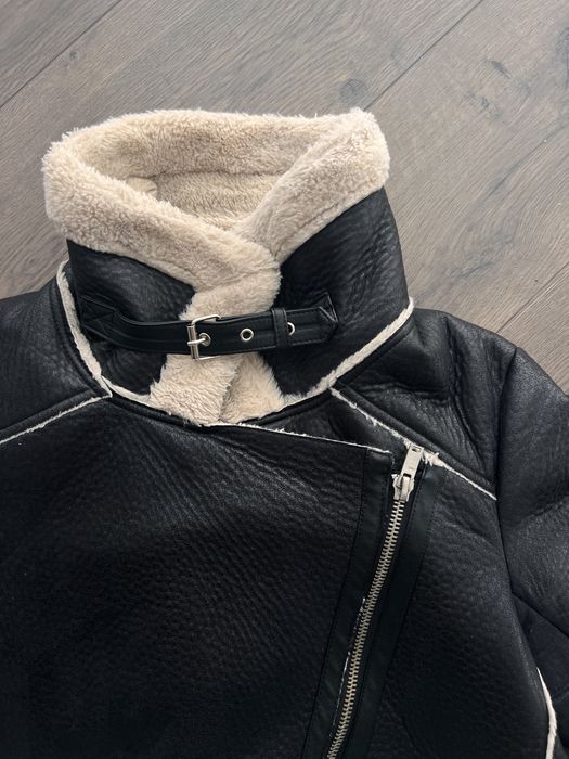 Стильна чорна дублянка зі шкірзаму, розмір S/M
