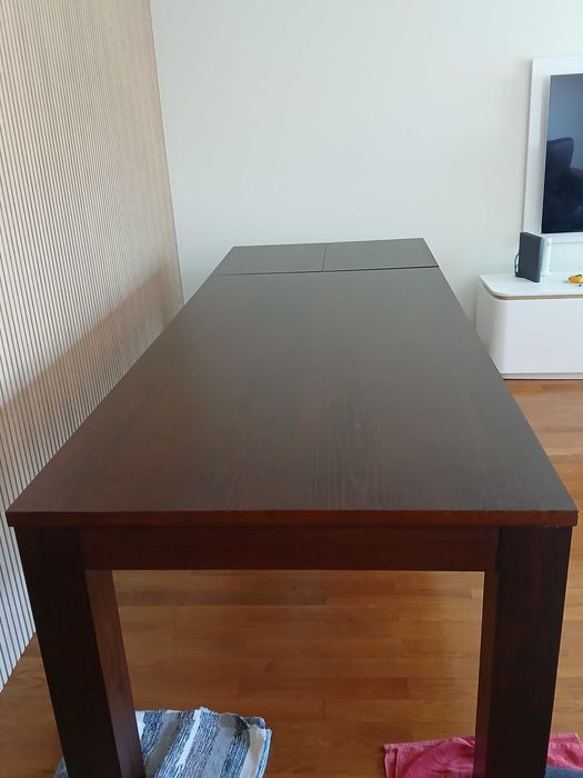 Mesa como nova para a sala