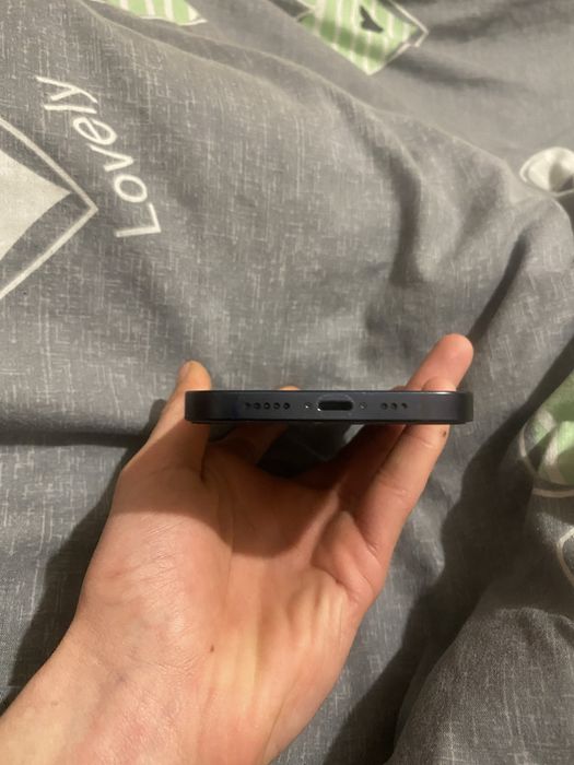 Айфон. Iphone 12/128