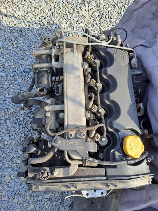 Мотор двигун МКПП Opel Vectra C Zafira B Astra H Z19DT