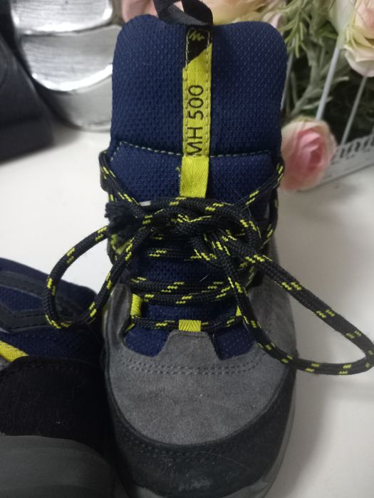 Botas criança de caminhada impermeáveis