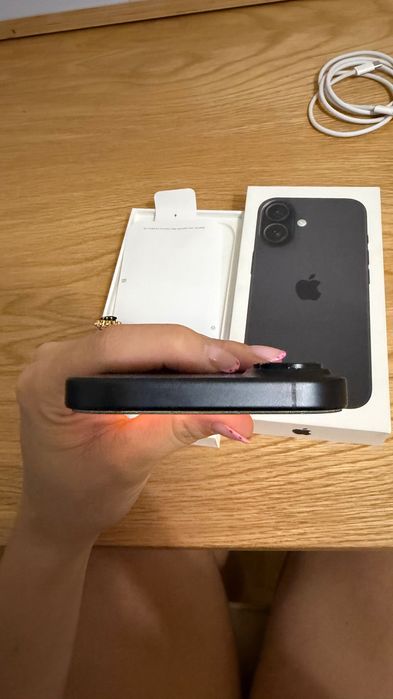 iPhone 16 - 256 gb