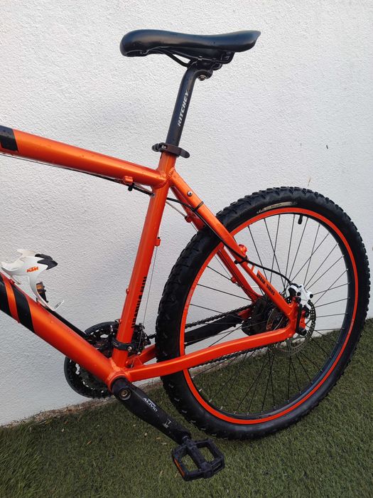 KTM KNOXVILLE, muito bem estimada