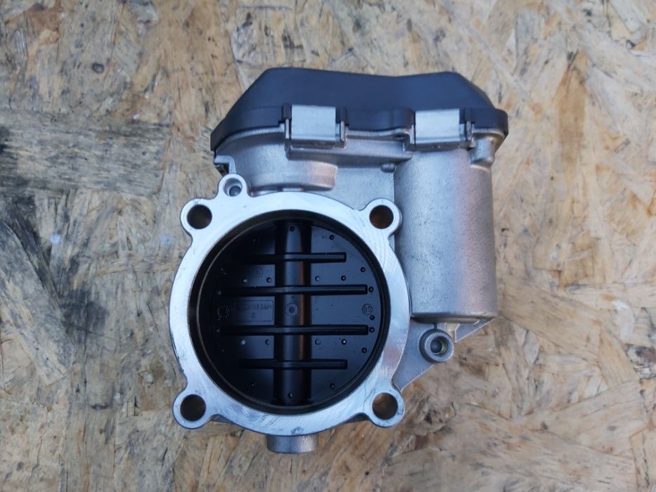 Przepustnica AUDI A5 A4 B8 Q5 2.8 3.0 TFSI 3.2 FSI 06E133062C