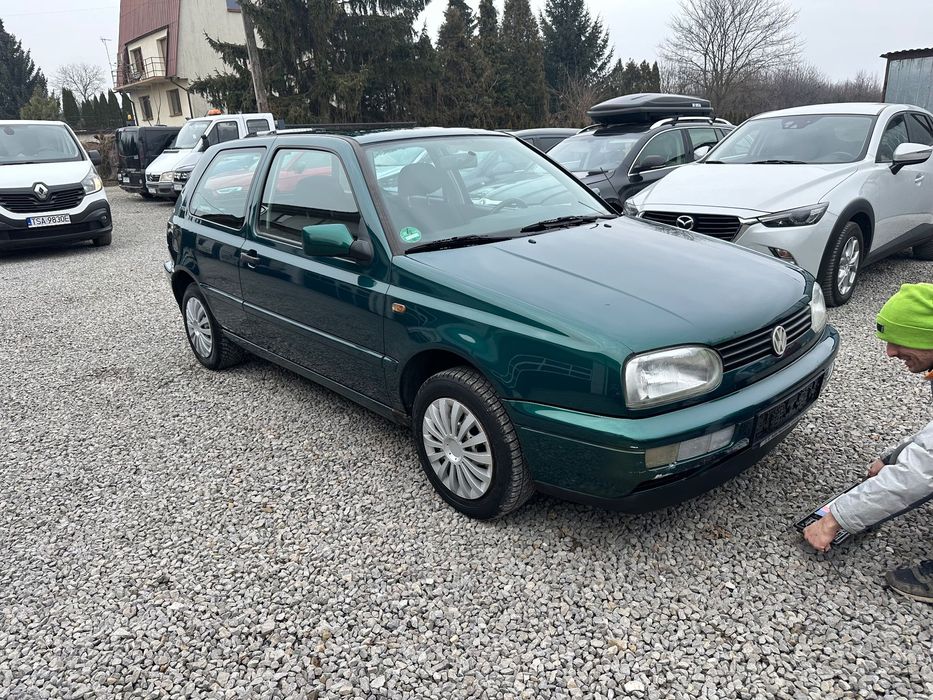 Volkswagen Golf VW Golf III stan kolekcjonerski automat !!!