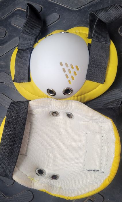 Продам ролики дитячі із захистом в комплекті