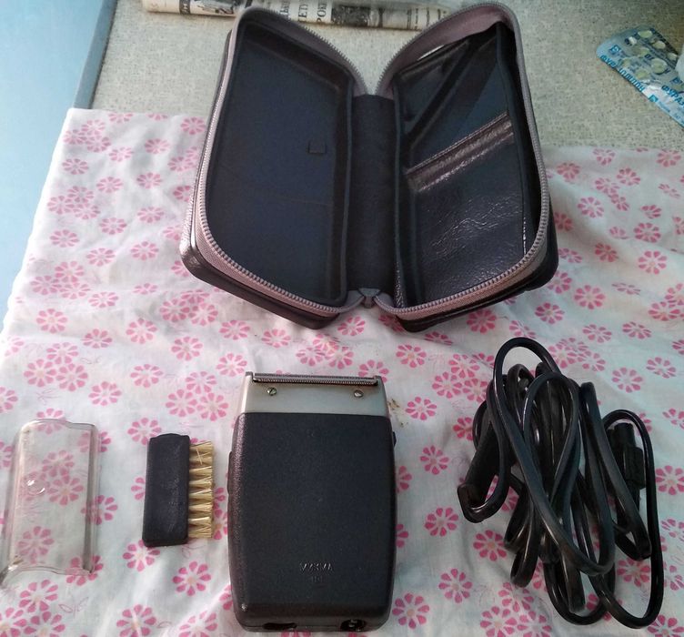 Електробритва СРСР Мікма101 (1990 року)