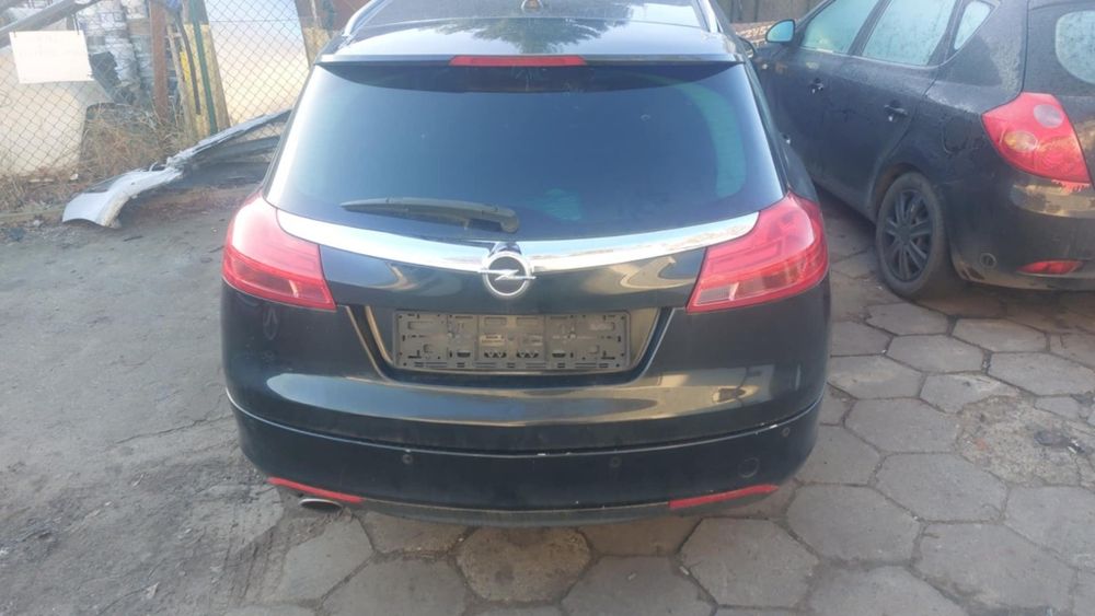 Opel Insignia Combi zatarty silnik