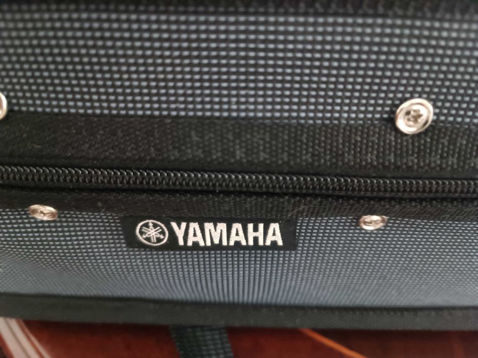 Estojo ( Caixa ) Violino YAMAHA 4/4